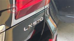 لكزس LX